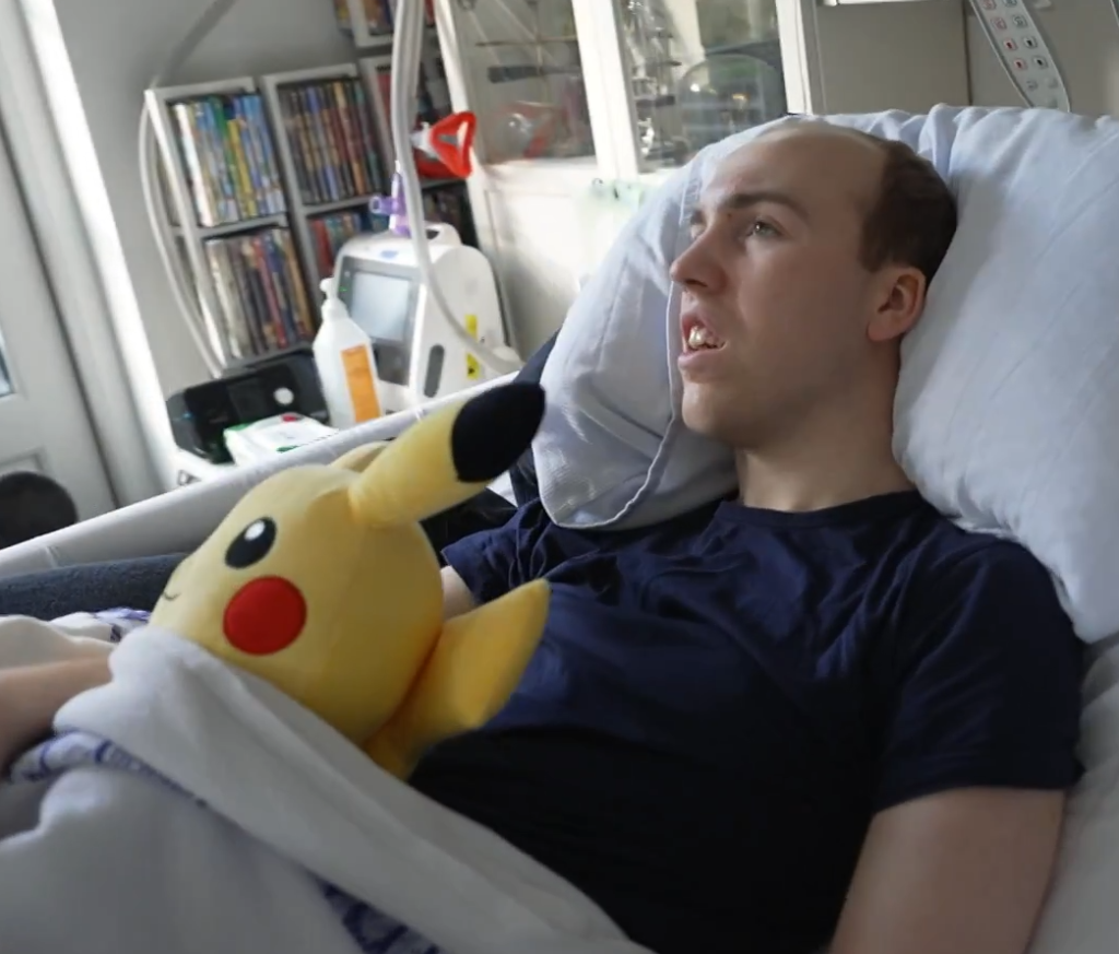 Stilbillede fra et DR-program omhandlende Børnedemens